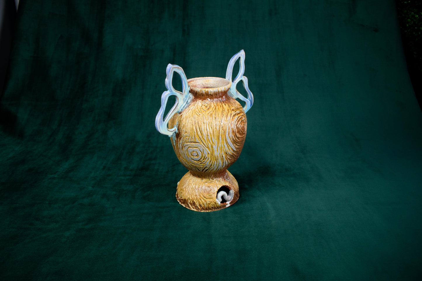 Metamorphosis Amphora