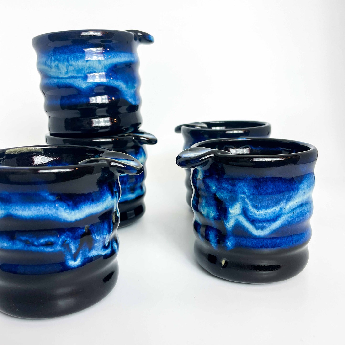 Ashtray - Black Melting Blue Wiggle