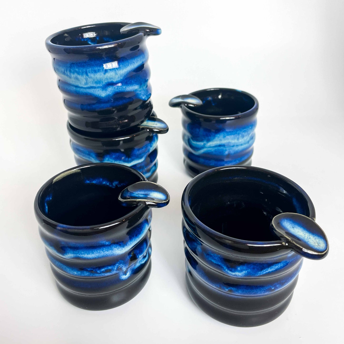 Ashtray - Black Melting Blue Wiggle